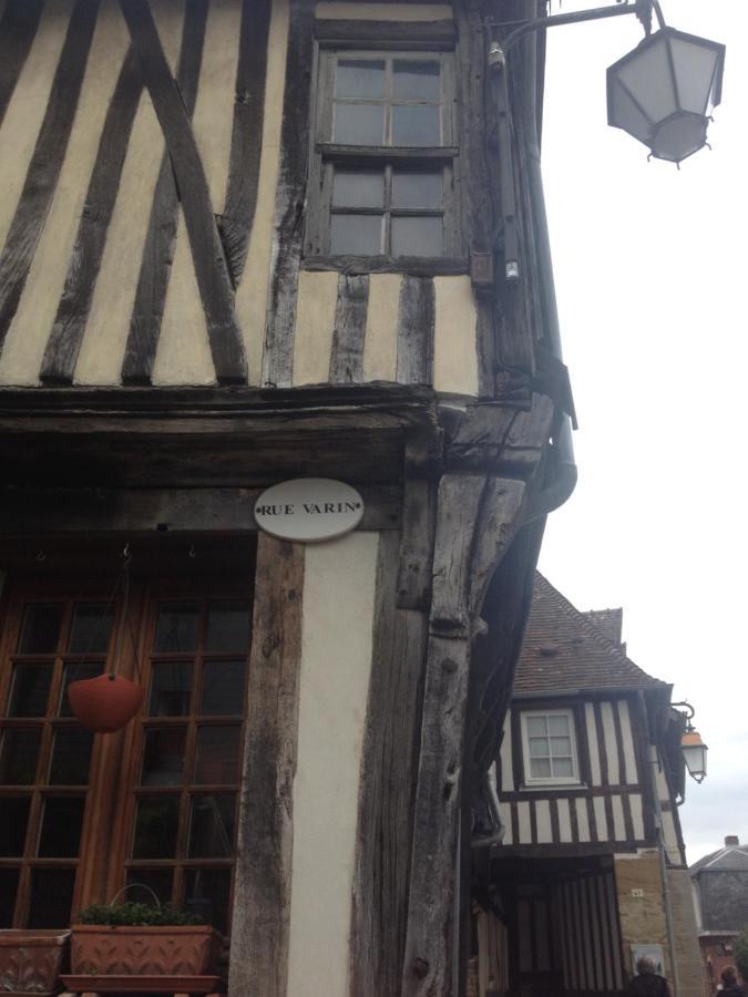 Bed and Breakfast Honfleur A Deux Exterior foto